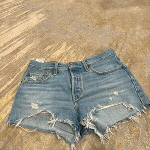 Levi’s premium shorts 501 modern big E size 27 light wash distressed